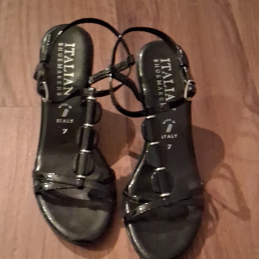 Italian Shoemakers Black Sandals